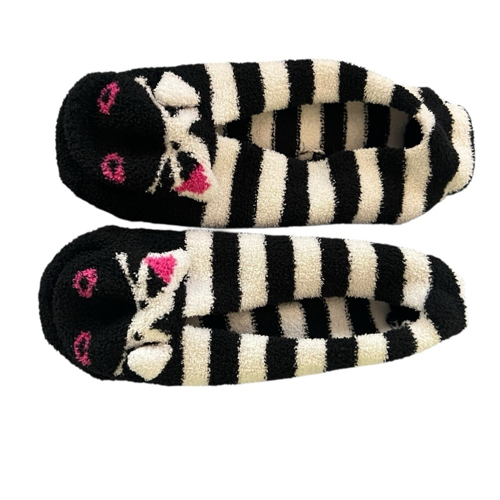 Black and White Striped Cat Slipper Socks
